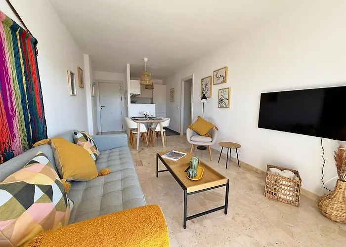 דירה Sunny & Modern פואנגירולה