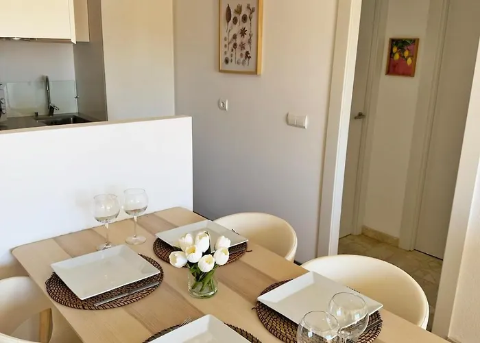 Sunny & Modern דירה פואנגירולה