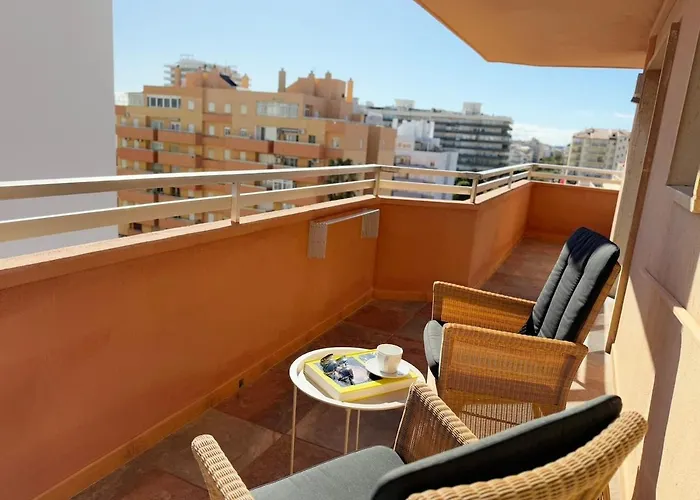 דירה Sunny & Modern